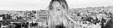 À seulement 27 ans, elle aura bientôt fait le tour du monde ! À seulement 27 ans, elle aura bientôt fait le tour du monde !