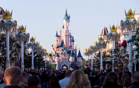 Disneyland® Paris : offre famille de Noël, tarif unique adulte/enfant