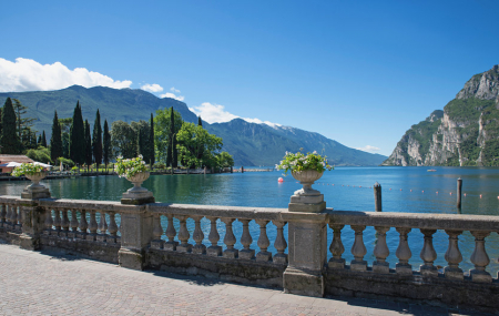 Italie, Lac de Garde :  week-end 3j/2n en hôtel + petits-déjeuners, vols en option, - 72%