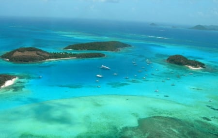Îles Grenadines : dernière minute, 9j/7n en catamaran + vols, pension complète