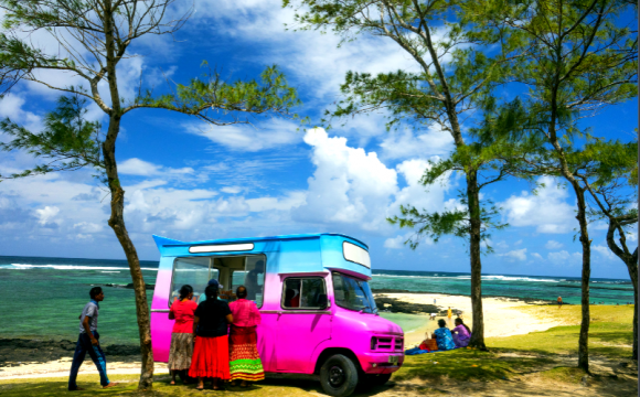 10 raisons de partir à l'Île Maurice en basse saison - Éveillez vos papilles avec ces spécialités culinaires !