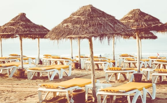 10 activités incontournables à faire à Agadir - Lézarder sur la plage