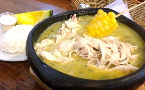 Les 5 spécialités à déguster en Amérique du Sud - L'Ajiaco en Colombie, une soupe plutôt copieuse