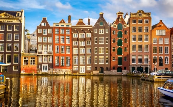 Les 10 destinations à visiter avant la trentaine - Amsterdam et ses délicieux cafés
