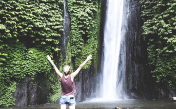 Seule elle a visité 8 pays en 7 mois avec un budget de 4000€ ! - De paysages en paysages ...