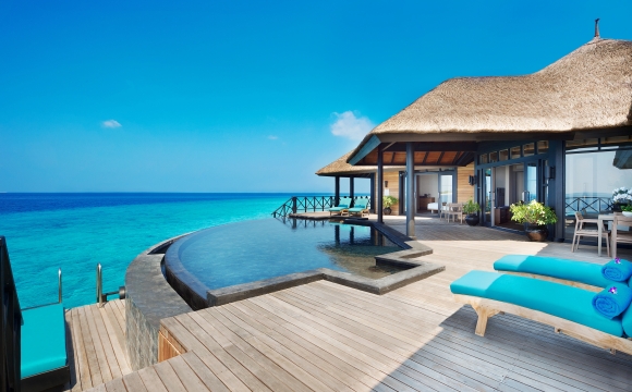 10 hôtels aux Maldives qui font rêver - Etincelant Beach House Manafaru