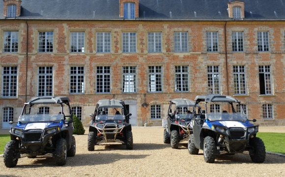 10 actvités insolites à tester durant les vacances d'été - Devenir un pilote de rallye