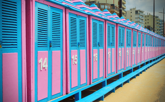 10 photos de voyage pour voir la vie en rose - Cabines, Sable d'Olonne
