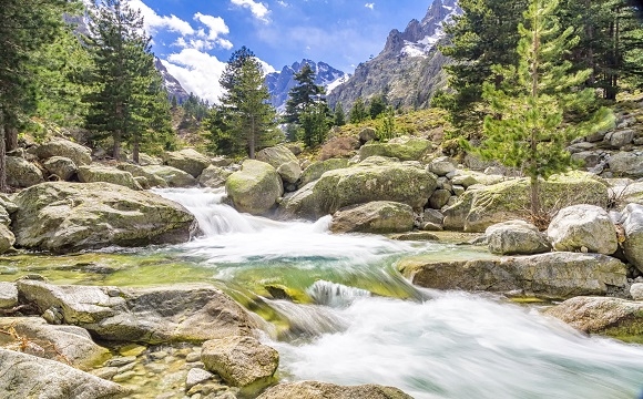 10 bonnes raisons de partir en Corse - Pour son côté mer et montagne
