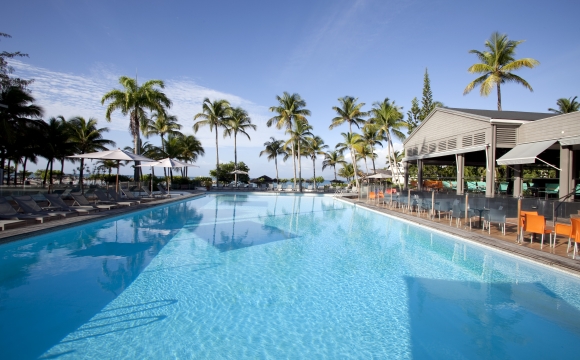 Les 10 plus belles piscines de France - La Créole Beach Hotel en Guadeloupe