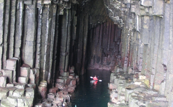 Les 10 plus belles grottes du monde - Grotte de Fingal
