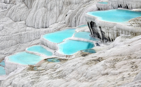 Les 10 plus belles sources d'eaux chaudes du monde - Les bassins de Pamukkale en Turquie