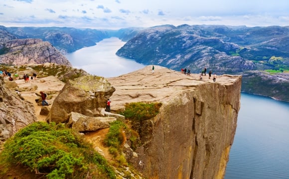 Les 10 plus belles falaises du monde - Falaise de Preikestolen
