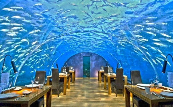 10 restaurants insolites qui font rêver - Le restaurant Ithaa Undersea, Maldives