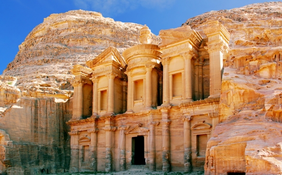 Quelles sont les 7 merveilles du monde ? - La cité de Pétra en Jordanie