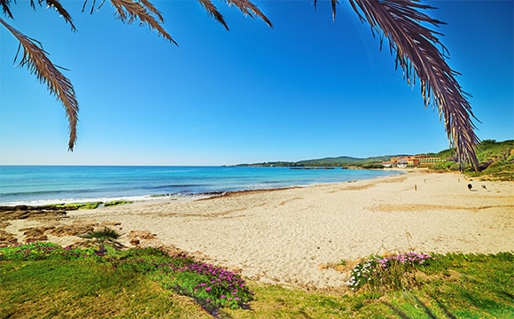 Les 10 plus belles plages de Sardaigne - Le Bombarde, plus animée