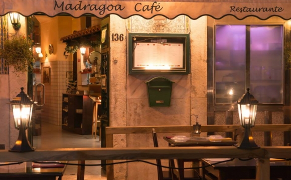 10 bars pour écouter du Fado à Lisbonne - Madragoa Café