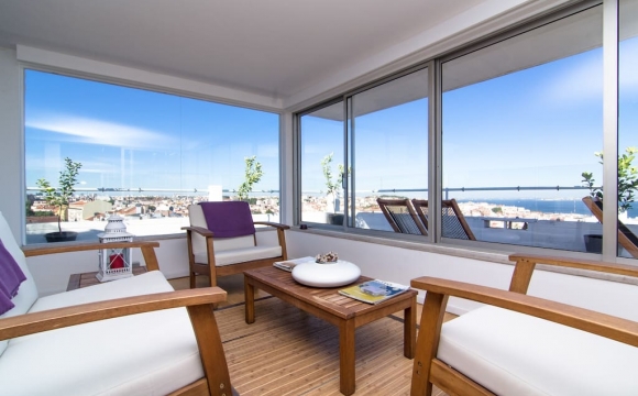 Les 10 plus belles maisons où passer l'automne reperées sur Airbnb - The House, Lisbonne - Portugal