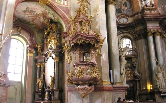 10 activités gratuites à faire à Prague - L'église Saint-Nicolas