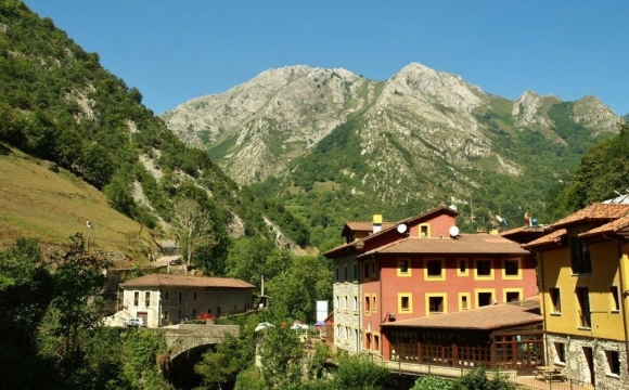 Ces 5 villes où tu es payé pour y vivre - Ponga, Espagne