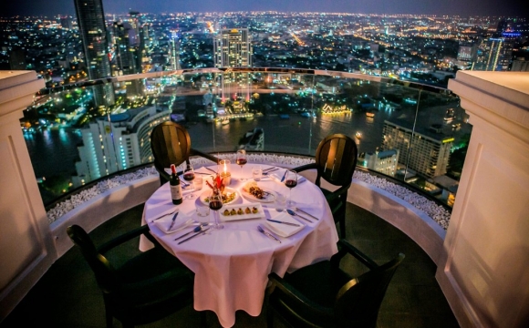 10 restaurants situés dans des endroits sensationnels - Lebua Skybar à Bangkok
