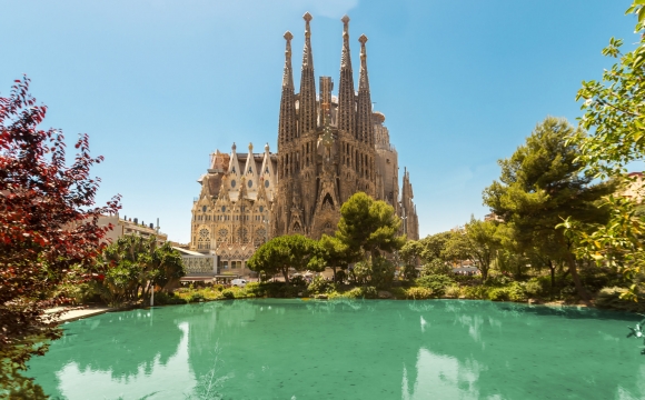 10 monuments incontournables à visiter - La Sagrada Familia à Barcelone