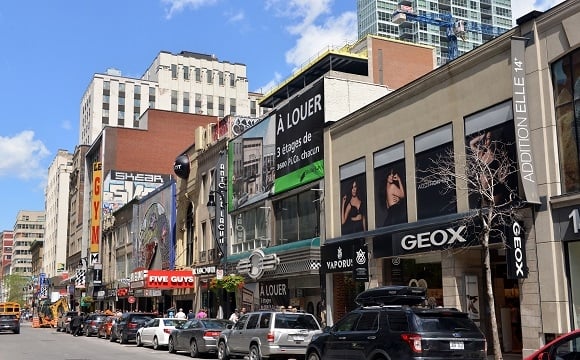10 visites incontournables à Montréal - La Rue Sainte Catherine