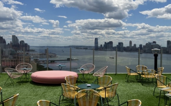 10 bars rooftops à New-York - The Boom Boom Room : strass et paillettes