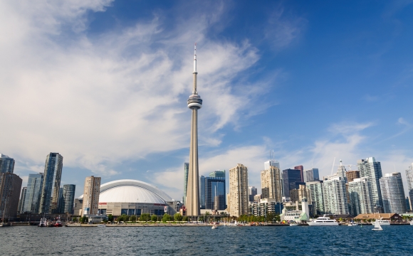 10 monuments incontournables à visiter - La tour CN à Toronto