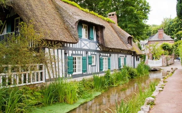 Les 10 plus beaux villages de France - VEULES LES ROSES, Normandie