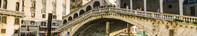 Groupon : ventes flash, week-ends 3j/2n en Europe, vols inclus Groupon : ventes flash, week-ends 3j/2n en Europe, vols inclus