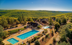 Dordogne, camping 5* : 8j/7n en mobil-home avec piscine chauffée & toboggans, jusqu'à - 55%