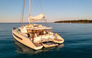 Sardaigne : croisière en catamaran premium, 8j/7n en pension complète