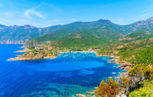 Corse : 3j/2n ou plus en club proche plage + pension selon offres, - 25%