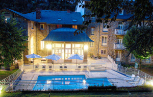 Auvergne : week-end 2j/1n en hôtel de charme + petit-déjeuner + spa privatif & soin, - 33%