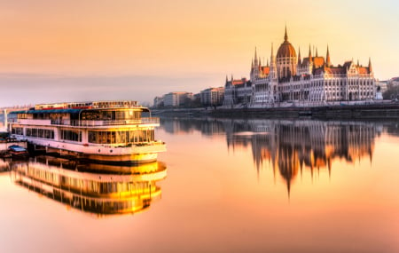 Budapest, Vienne et Prague : combiné 7j/6n, hôtels + petits-déjeuners, vols et transferts inclus