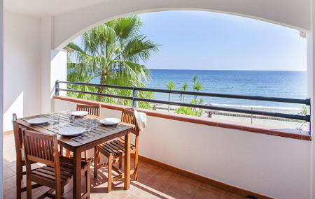 Corse, été : vente flash, 8j/7n en résidence avec accès direct à la plage + piscine, - 42%