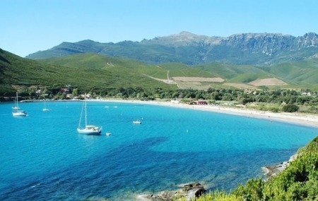 Corse : location 8j/7n en résidence les pieds dans l'eau