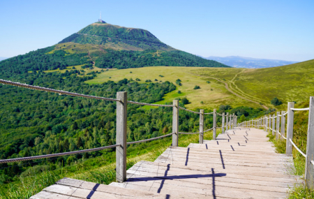 Auvergne & Vulcania, 3ème nuit offerte : 4j/3n, hôtel + petits-déjeuners + entrée parc + visites en option